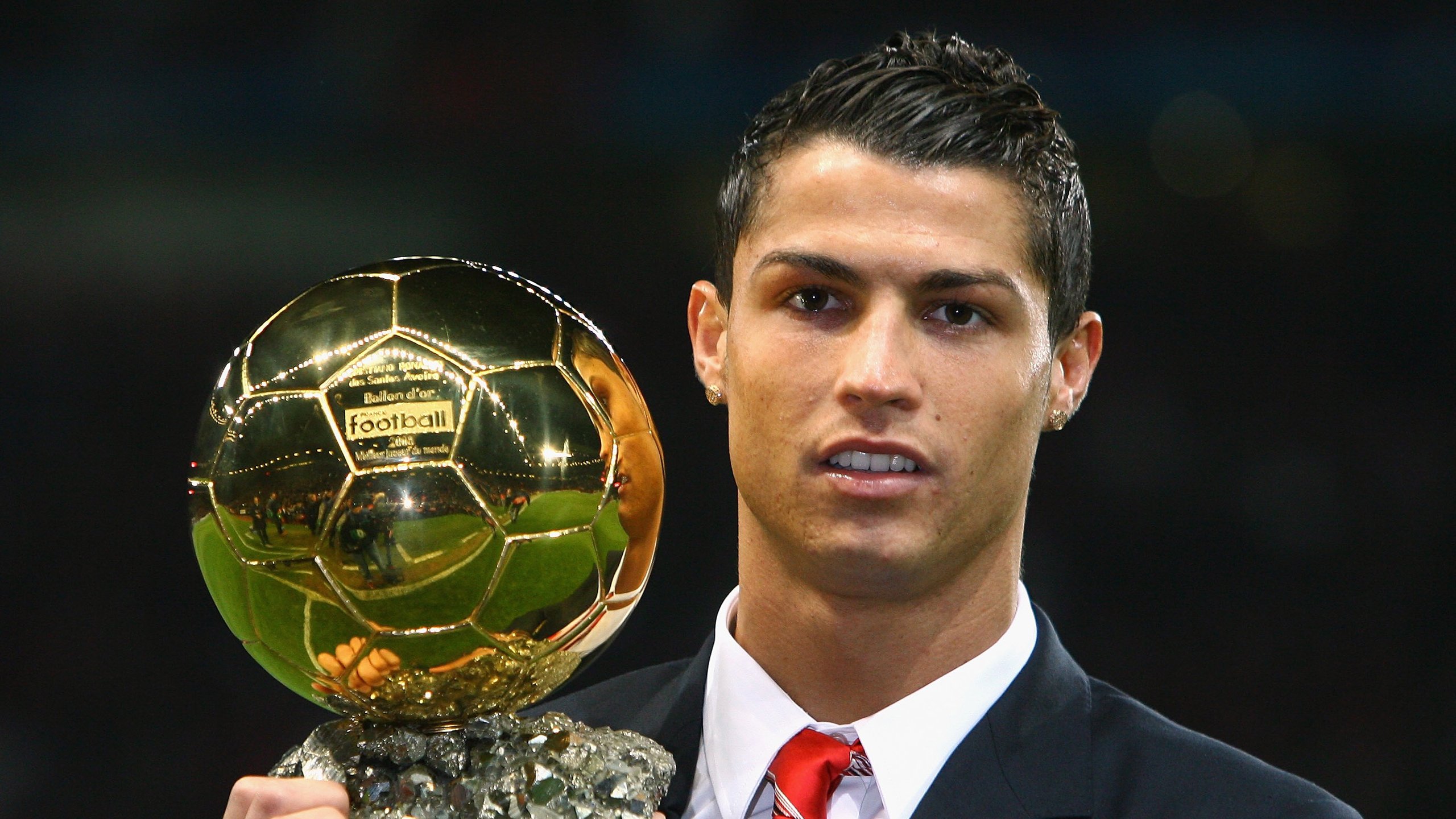 中国男足在巴黎奥运会比赛中以3-1击败巴西，北京奥运会男足中国vs巴西